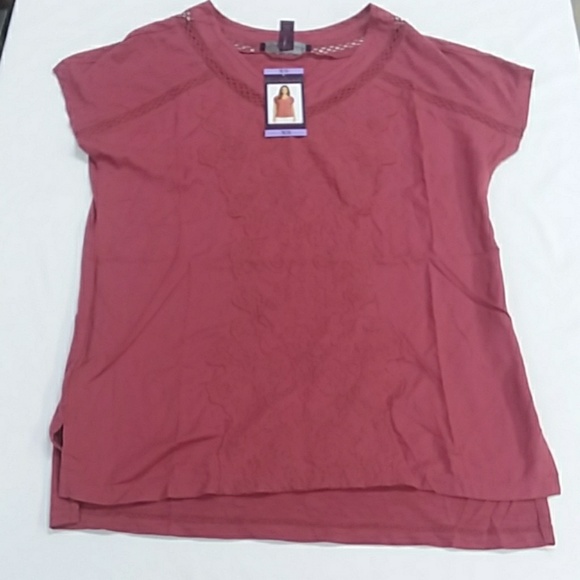 Gloria Vanderbilt Tops - Gloria Vanderbilt Women's Embroidered top